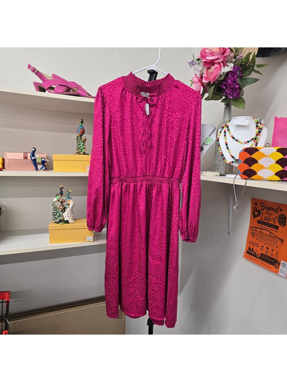 Chenault women’s size XL midi dress in a vibrant fuchsia pink